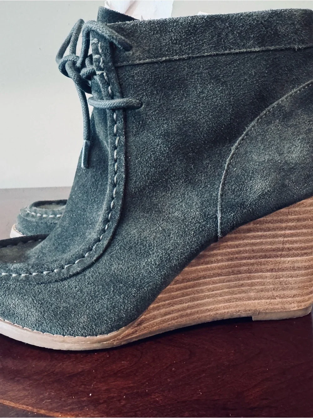 Lucky Brand Women’s Green Leather Ankle Bootie Wedge Lace-Up Almond Toe US 7.5 M